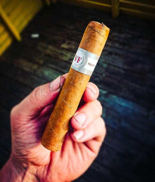 VegaFina Short Robusto (Single Stick)